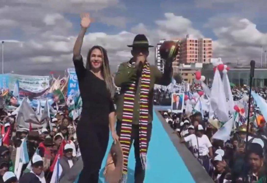 Andrónico ratifica a Prado como su acompañante y...