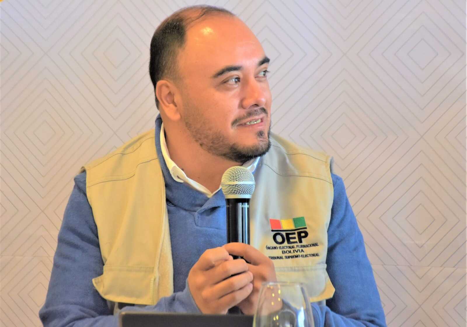 Vocal del TSE reafirma que el 17 de agosto habrá elecciones...