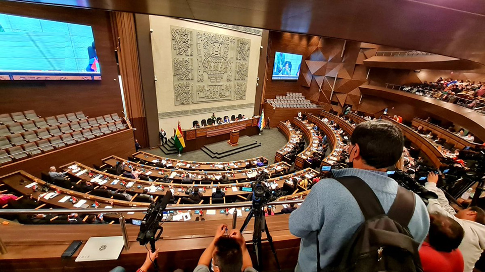 Proyecciones anticipan dominio de alianzas de derecha...