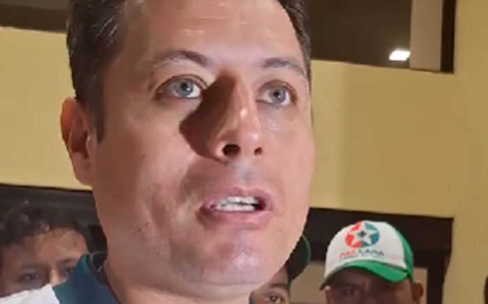 Lara pide otros moderadores para el debate y arguye...