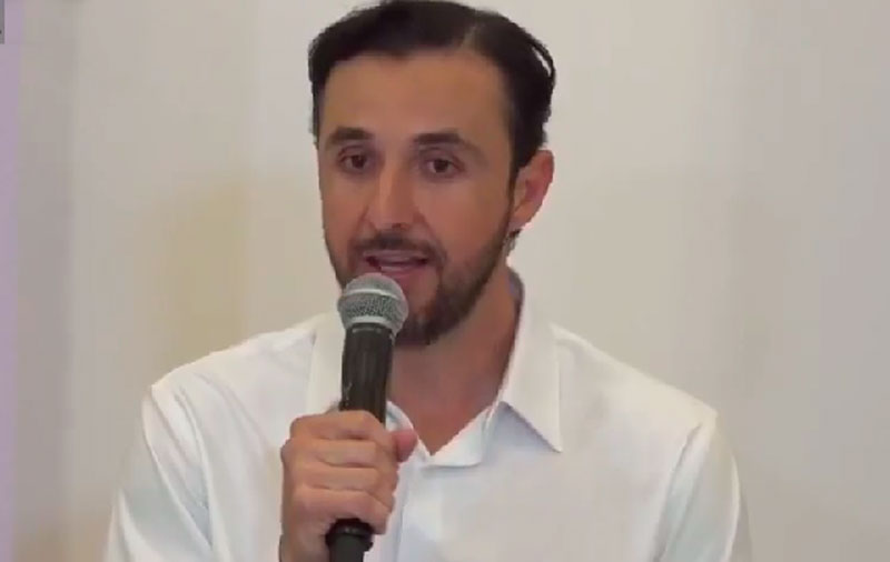 Velasco señala que Lara lo insultó 20 veces, rompió...