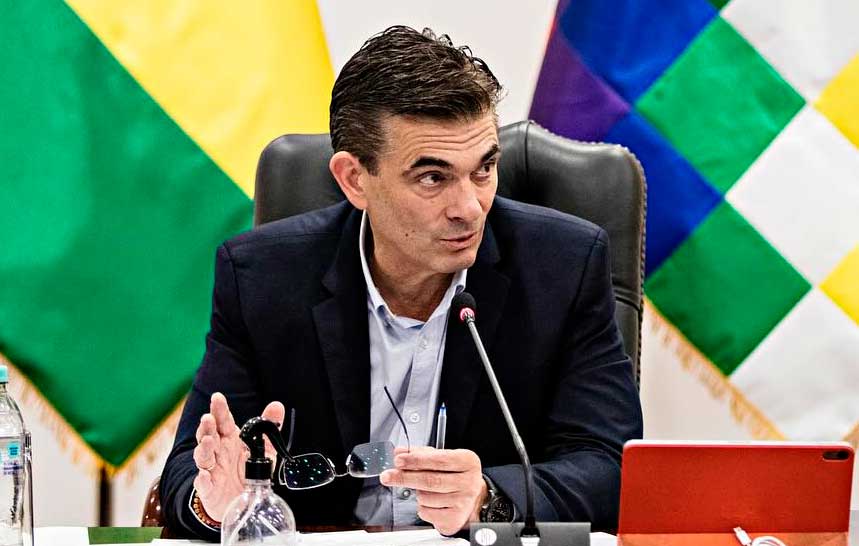 Paz considera cumplidas las promesas sobre combustible,...