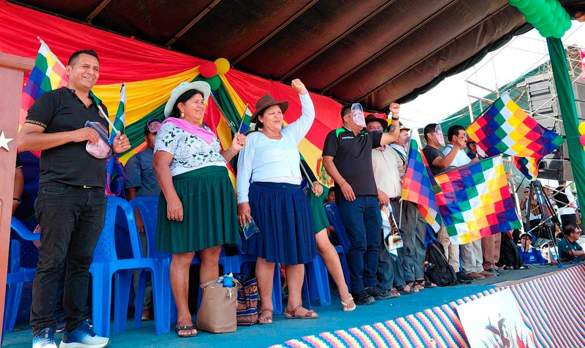 Estamos dispuestos a dar nuestras vidas por Evo’:...