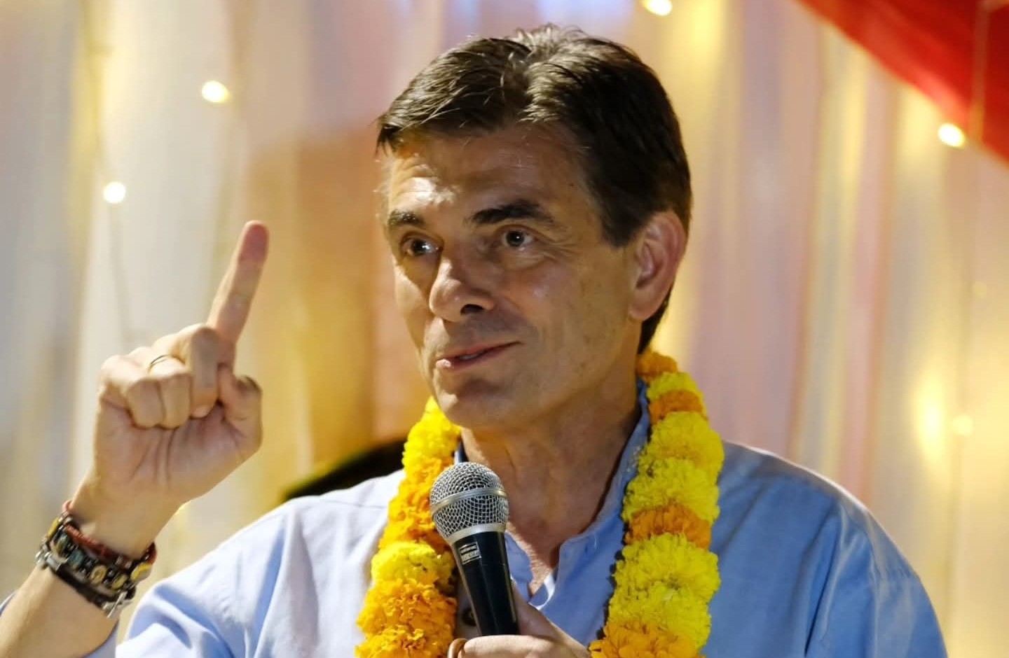 Paz ve terminado el ciclo de partido único en Bolivia y destaca que comienzan nuevos liderazgos